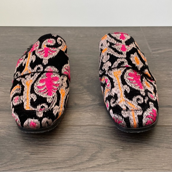 Free People Shoes - Picture 2 of 9